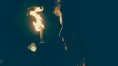 людина силует тінь свічка підпал