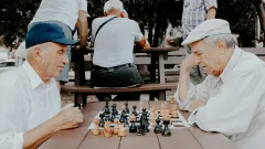 пенсіонери літні люди дідусь людина похилого віку пенсія