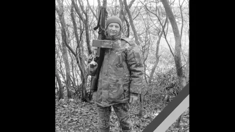 Мертвий військовий Сергій Лукін Мертвий військовий Сергій Лукін