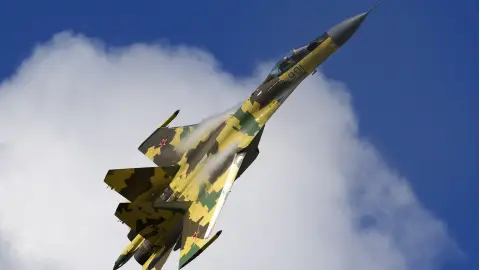 SU-35 Російський винищувач літаків