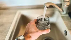 кран вода водопостачання