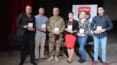 Анастасія Глотова про оборону Луганського аеропорту та книгу, яку світ має почути