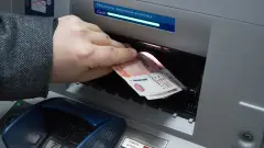 рублі в банкоматі