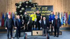 Золоту медаль чемпіонату України з важкої атлетики, що триває в Луцьку, виборов Марк Лєванзов