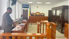 На Волині засудили чоловіка, який упродовж трьох років ґвалтував рідних доньок