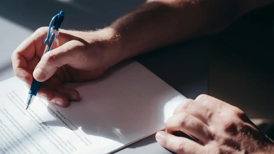 ручка нотаріус писати документи