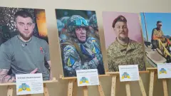 У Дніпрі відкрили фотовиставку "Добровольці Луганщини"