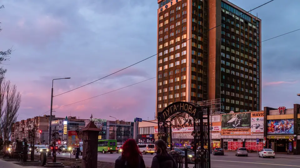 Луганськ 2026 березень готель центр окупація