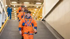 екіпаж, який вирушив до місяця