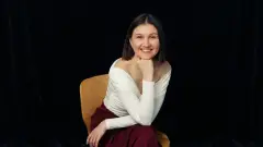 Аліна Служенко з Торецька
