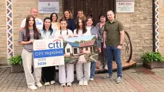 Багатодітна родина ВПО з Луганщини отримала будинок