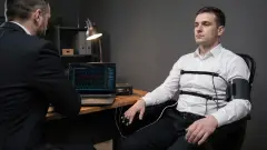 поліграф детектор брехні