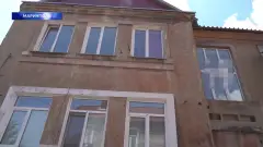 Майже 100-річний бкдинок у Маріуполі