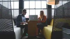люди робота працювати офіс чоловік і жінка